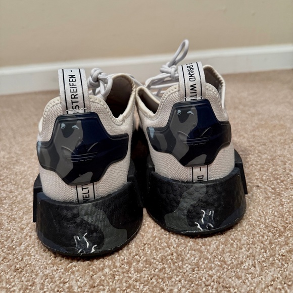 Men's Adidas NMD_R1 - White & Black Camo - Size 13 - Picture 3 of 6